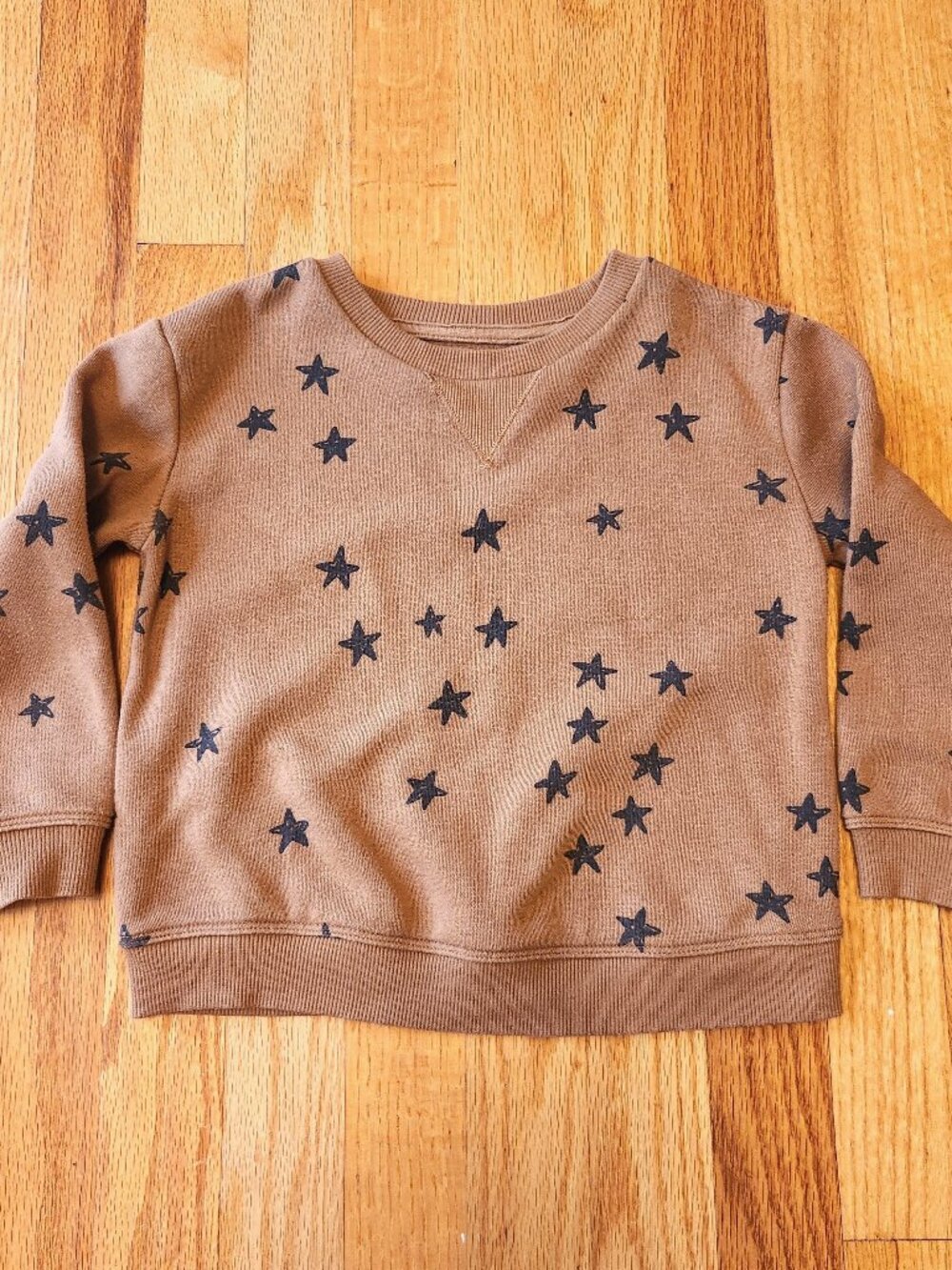 Little Co. stars in brown pullover sweatshirt size 3t